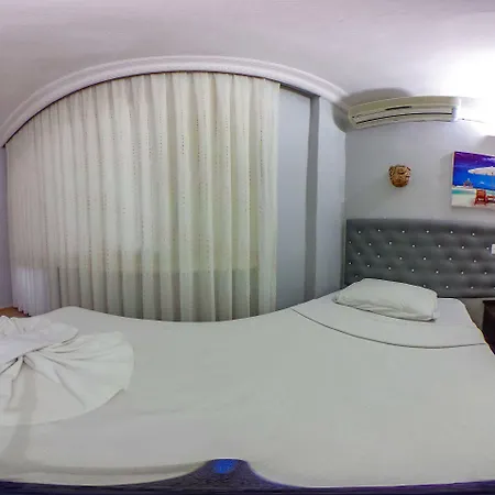 Alibabam & ホテル 2*