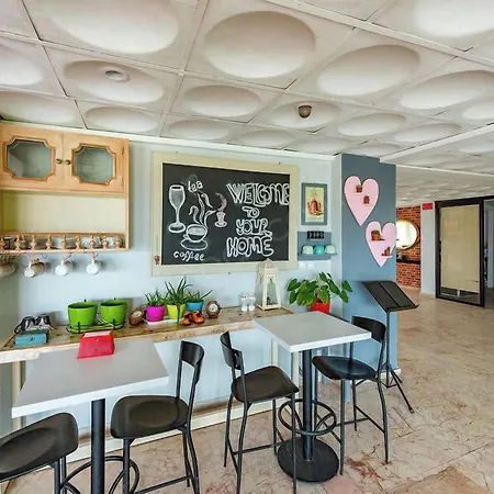 فندق Alibabam & 2*