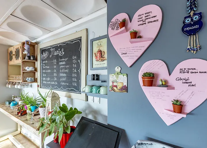 Alibabam & Szálloda Kusadası