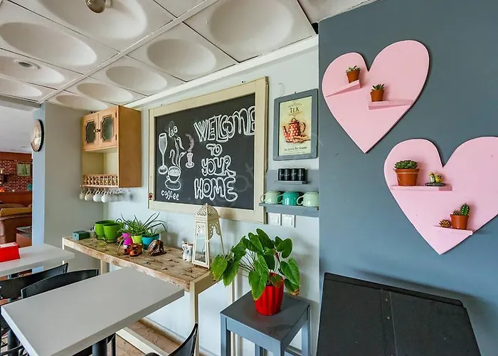 Alibabam & Szálloda Kusadası